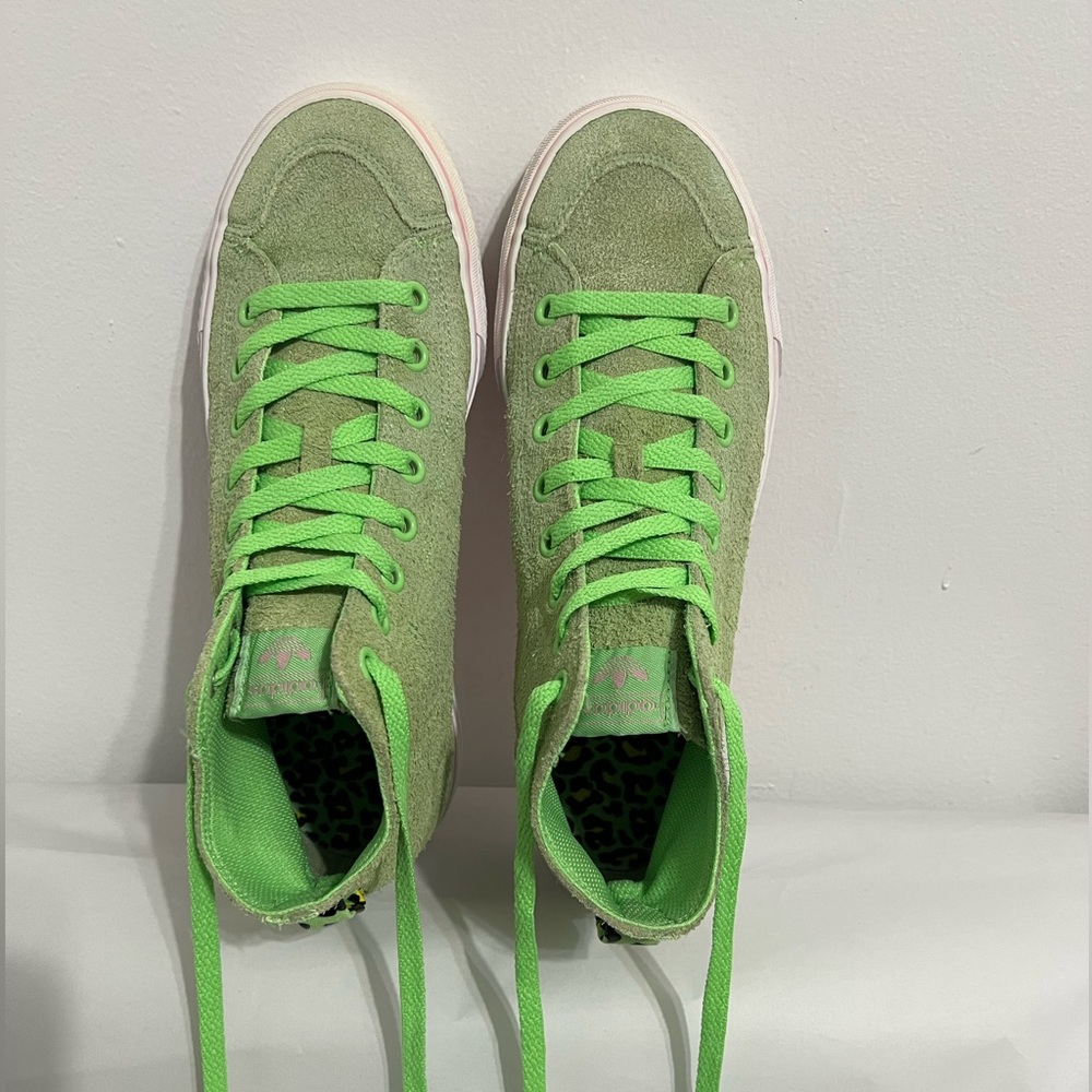 ADIDAS - Picture 6 of 9